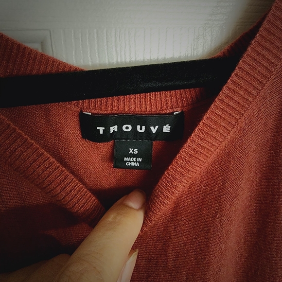 TROUVÉ SIZE XS LIGHTWEIGHT SWEATER BURNT ORANGE - Picture 6 of 7